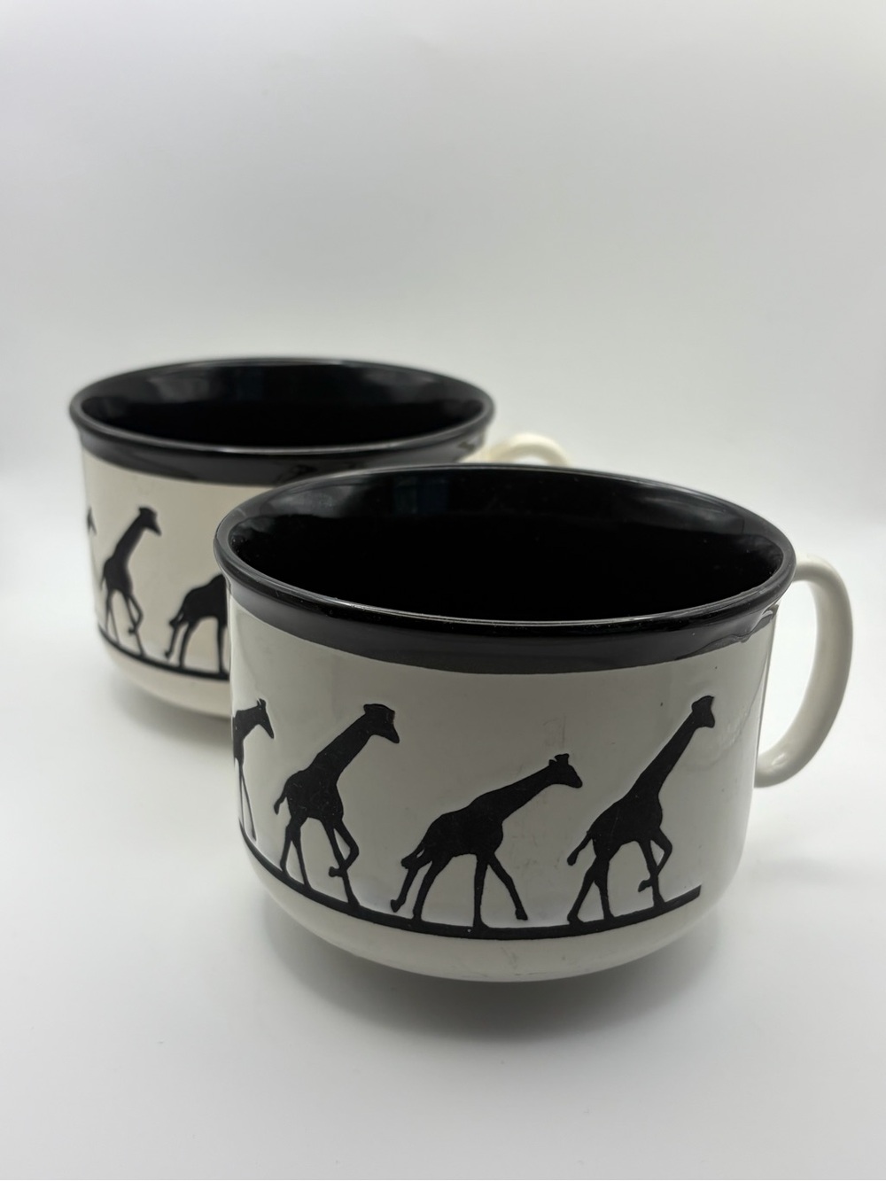 Vintage Set Of England Giraffe Black & White Oversized Coffee / Soup Mugs